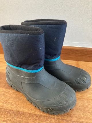 Botas nieve num 34-35 de segunda mano por 5 EUR en Salt en WALLAPOP
