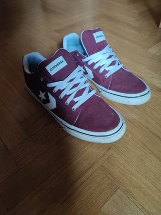 Zapatillas Converse hombre burdeos de segunda mano por 15 EUR en Tres  Cantos en WALLAPOP