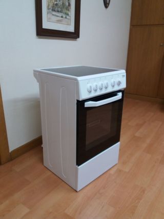 Cocina vitroceramica integral Beko. En garantía. de segunda mano por 200  EUR en Murcia en WALLAPOP