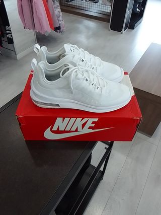 Zapatillas Nike Air Max 39 de segunda mano por 70 EUR en Calahorra en  WALLAPOP