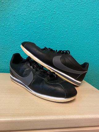 Nike cortez negras y grises de segunda mano por 35 EUR en Almuñécar en  WALLAPOP