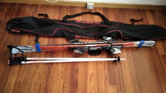 esquís palos y bolsa