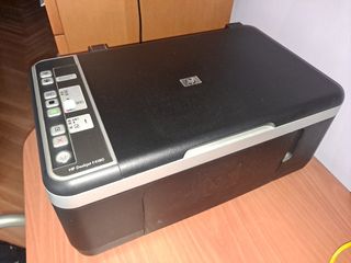 HP deskjet F1480 de segunda mano por 35 EUR en Valladolid en WALLAPOP