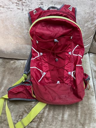 Mochila Salomon Trail de segunda mano en WALLAPOP