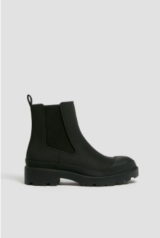Botas Chelsea suela Track de segunda mano por 20 EUR en Madrid en WALLAPOP
