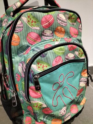 Mochila TOTTO con ruedas de segunda mano por 25 EUR en Las Lomas en WALLAPOP