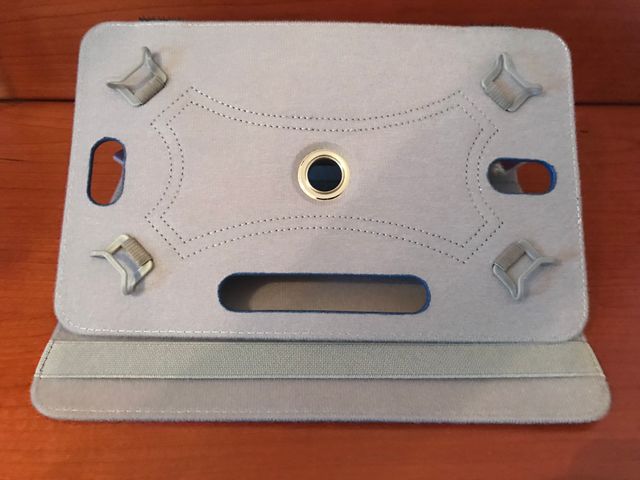 FUNDA UNIVERSAL PARA TABLET 10.1" SIN ESTRENAR !!