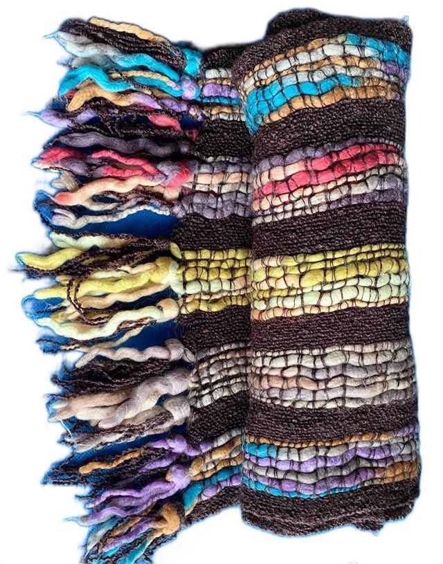 Sciarpa in lana con frange multicolore