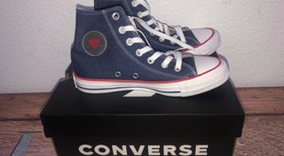 Zapatillas converse love de segunda mano por 40 EUR en San Martín de la  Vega en WALLAPOP