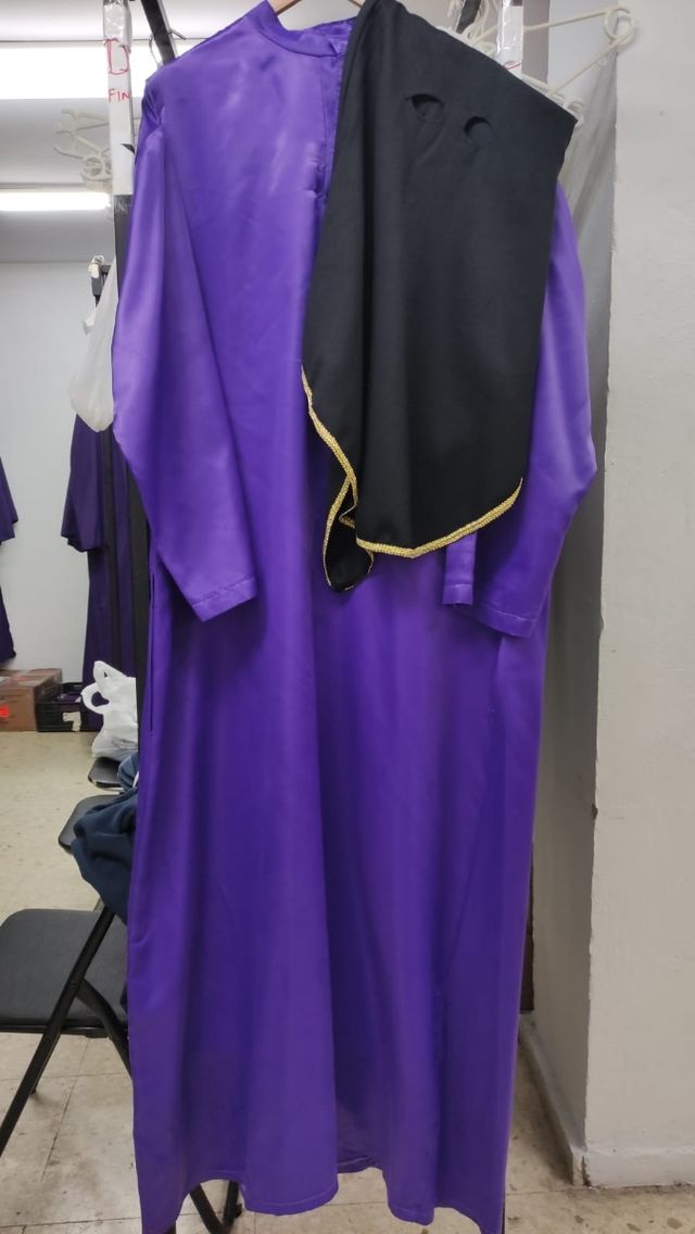 Lote de equipamiento de nazareno.