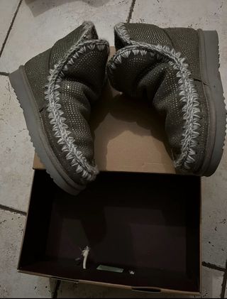 Botas Mou con brillantes de segunda mano por 95 EUR en León en WALLAPOP