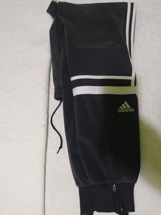 Adidas challenger de segunda mano por 120 EUR en Ferrol en WALLAPOP