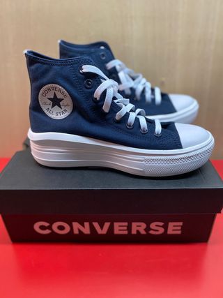 Converse all star plataforma azules. Talla 38 de segunda mano por 75 EUR en  Barcelona en WALLAPOP