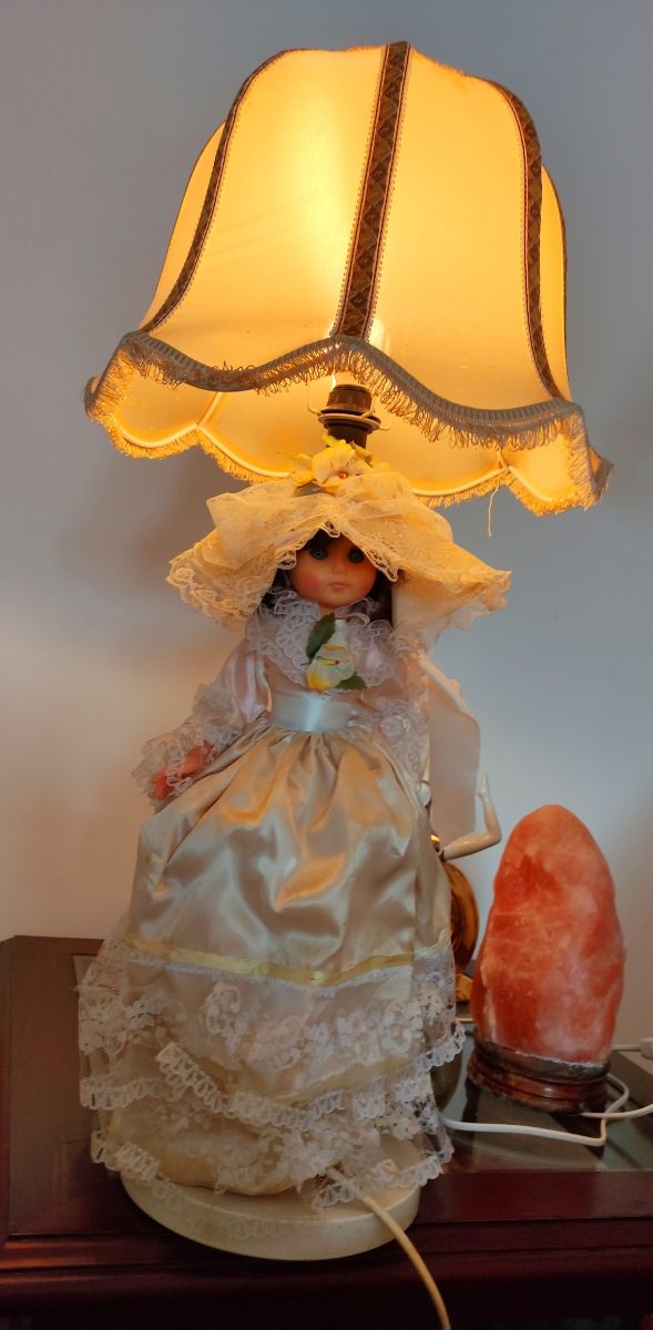 muñeca francesa, lampara