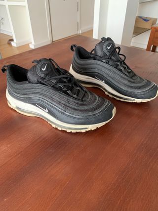 Nike Air Max 97 Talla 45 de segunda mano por 50 EUR en Madrid en WALLAPOP