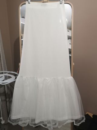 Cancan sirena Pronovias de segunda mano por 43 EUR en Dos Hermanas en  WALLAPOP