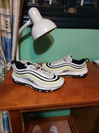 Nike Air Max 97 de segunda mano por 65 EUR en Campo Soto en WALLAPOP