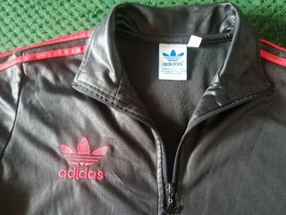 Sudadera adidas Chile 62 de segunda mano por 25 EUR en Las Rozas de Madrid  en WALLAPOP