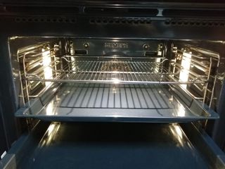Horno Siemens negro integrable HN678G4S6\\/41 de segunda mano por 800 EUR en  Cabrils en WALLAPOP