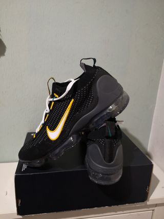 Vapormax FK 2022 triple black zapatilla de segunda mano por 130 EUR en  Alicante en WALLAPOP