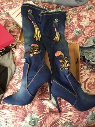Botas de segunda mano por 30 EUR en Santander en WALLAPOP