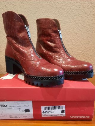 Botines Wonders de segunda mano por 60 EUR en Cardedeu en WALLAPOP