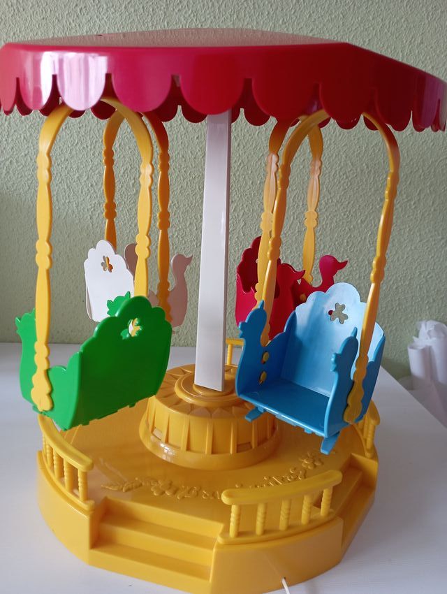 Carrusel tiovivo de Barriguitas. Años 80