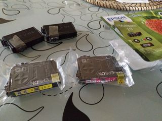 Cartuchos de tinta original Epson 29 XL (fresa). de segunda mano por 15 EUR  en Madrid en WALLAPOP
