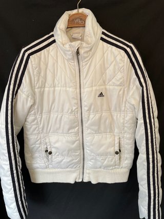 Chaqueta Adidas mujer de segunda mano en Alicante en WALLAPOP