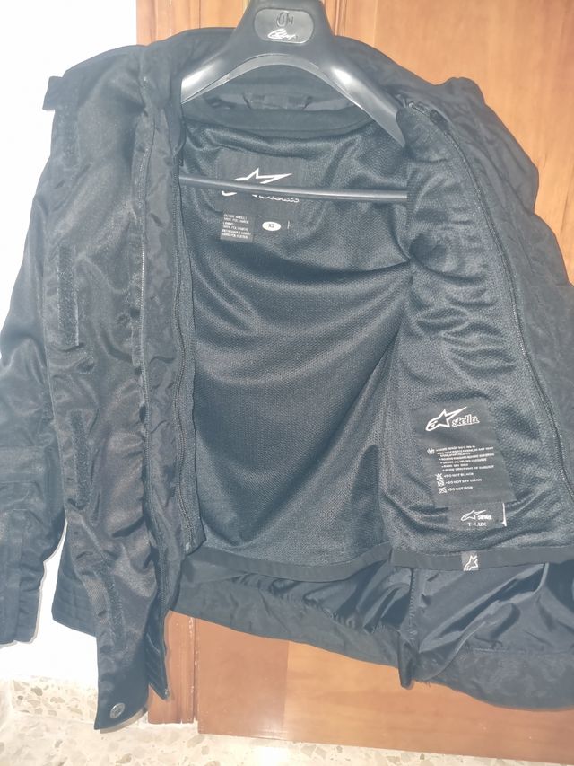 Giacca da moto da donna Alpinestar.