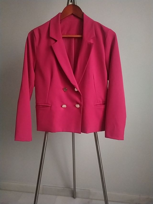 chaqueta rosa
