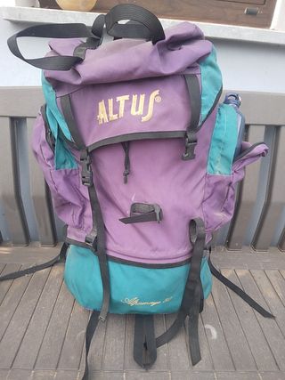 Mochila ALTUS de segunda mano por 20 EUR en Ardines en WALLAPOP