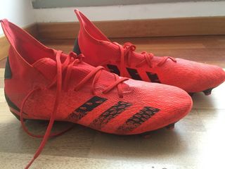 Botas futbol Adidas Predator Freak talla 46 de segunda mano por 90 EUR en  Cardedeu en WALLAPOP