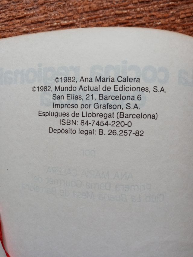 LOTE LIBROS DE COCINA Y REGALO