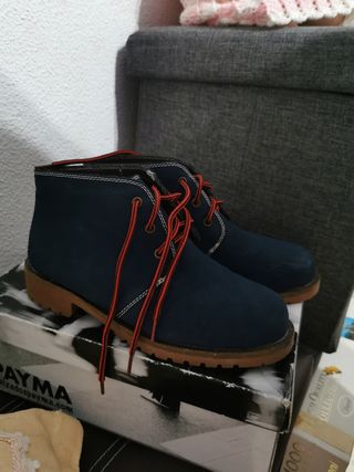 Botines de color azul marino de segunda mano por 8 EUR en Chiclana de la  Frontera en WALLAPOP