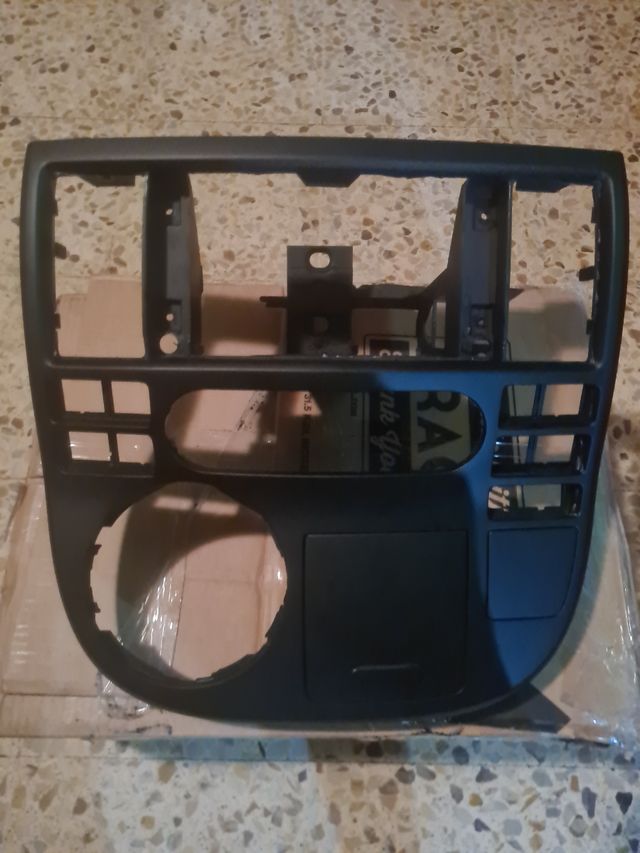 Restauracion Marco Consola Central Volkswagen T5