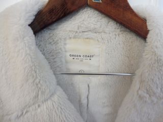 Abrigo elegante Green Coast L de segunda mano por 12 EUR en Madrid en  WALLAPOP