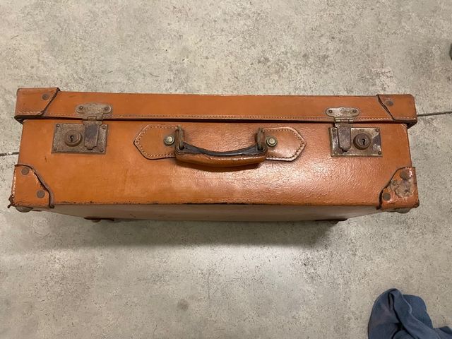 Valigia in cuoio anni '20