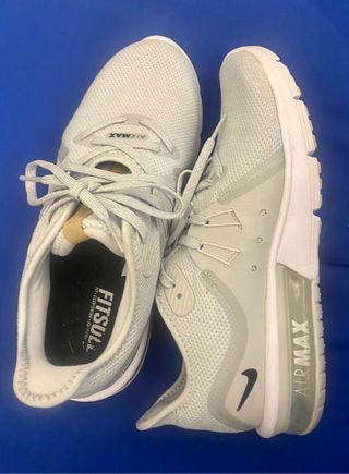 Zapatillas Nike air azul cielo de segunda mano por 50 EUR en Torrelodones  en WALLAPOP
