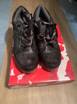 BOTINES\\/BAMBA MUJER de segunda mano por 15 EUR en Cornellà de Llobregat en  WALLAPOP