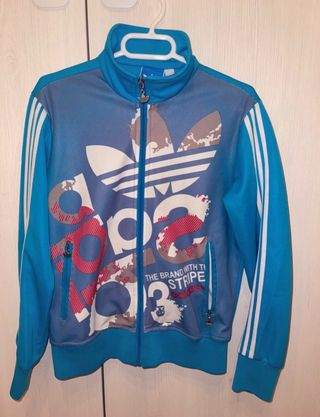 Sudadera adidas azul de segunda mano por 10 EUR en Lepe en WALLAPOP