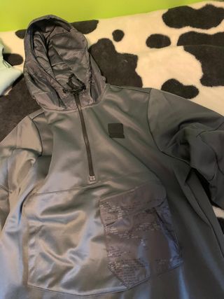 Sudadera Nike talla s de segunda mano por 25 EUR en Zaragoza en WALLAPOP