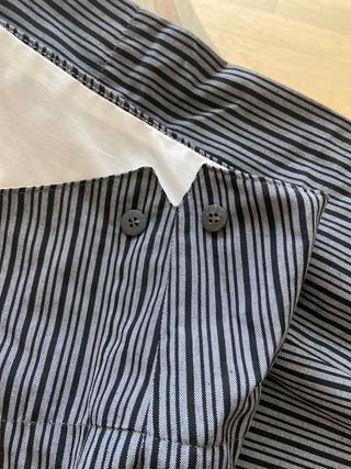 Pantalón rociero de hombre sin estrenar de segunda mano por 15 EUR en  Huelva en WALLAPOP