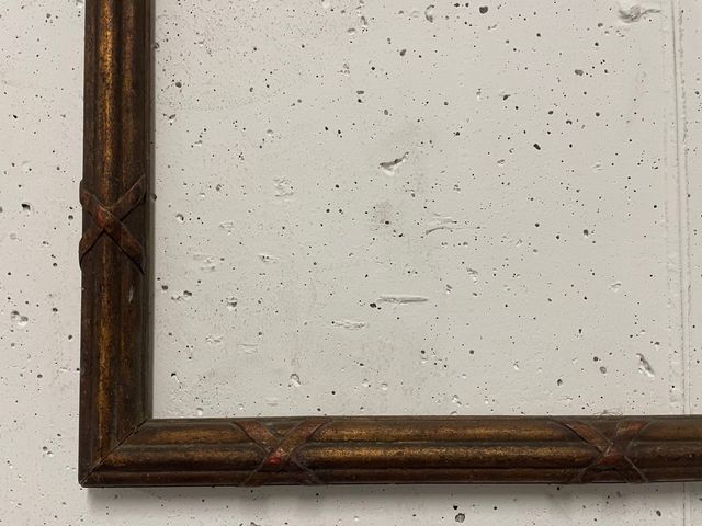 Cornice in legno antica