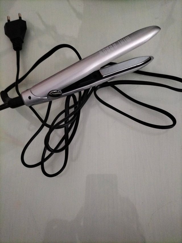 Mini plancha pelo titanio