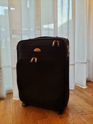 Maleta de cabina Samsonite de segunda mano por 30 EUR en Sant Cugat del  Vallès en WALLAPOP