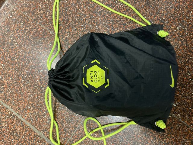 Botines Nike tiempo 44.5