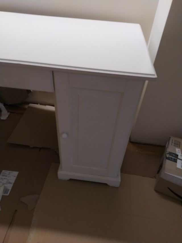 ESCRITORIO Ikea blanco madera MUY BUEN ESTADO