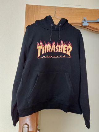 Sudadera Thrasher original (unisex) de segunda mano por 15 EUR en Madrid en  WALLAPOP