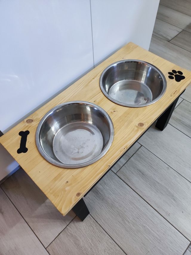 Comedero y bebedero perro